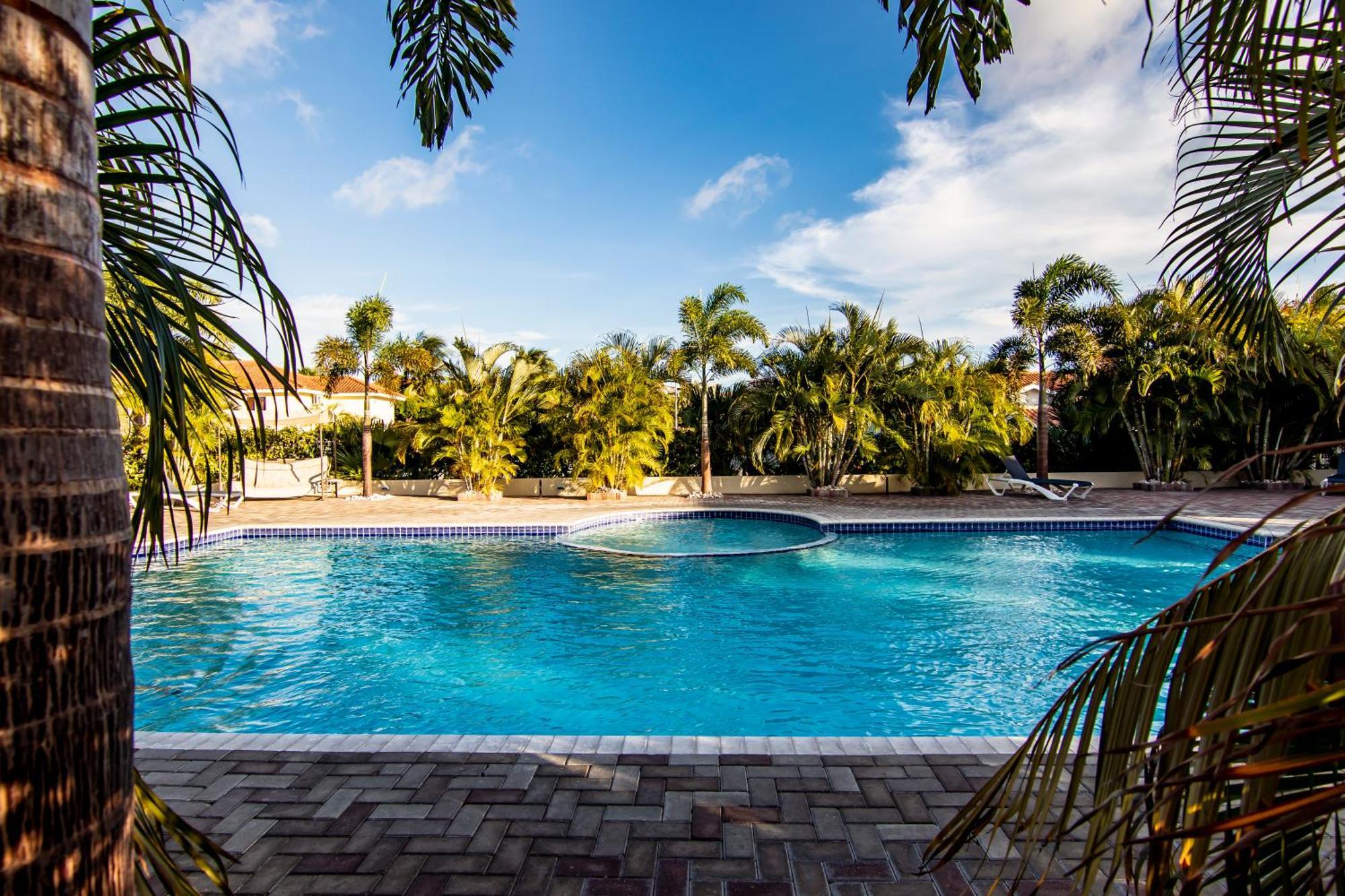 Villa Blue Curacao Jan Thiel Exterior foto